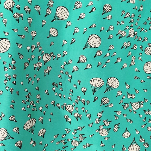 ❌SOLD❌ DO NOT BUY🚫Anthro 100% Silk Aqua Hot Air Balloon Whimsical Print Blouse - Picture 2 of 14